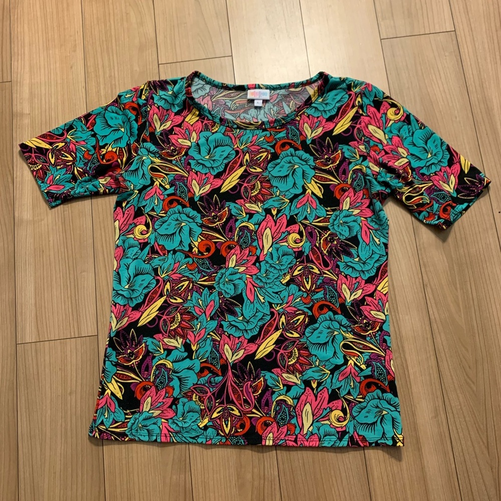 LuLaRoe Floral Short Sleeve Tee Short